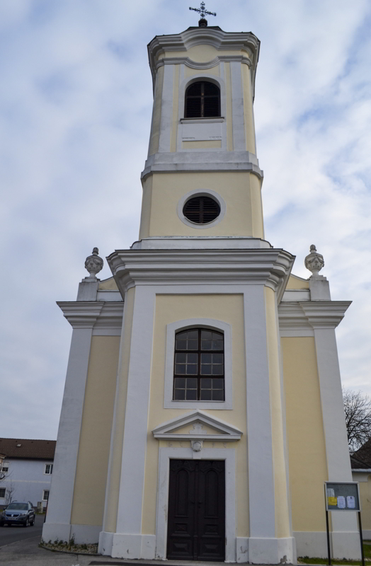 Katholische Pfarrkirche Hl. Leonhard Walbersdorf